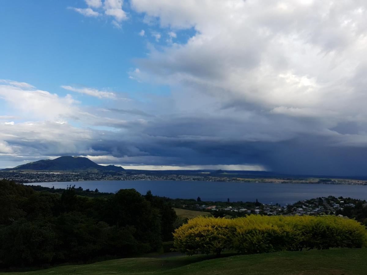 Te Moenga Lodge Taupo Kültér fotó